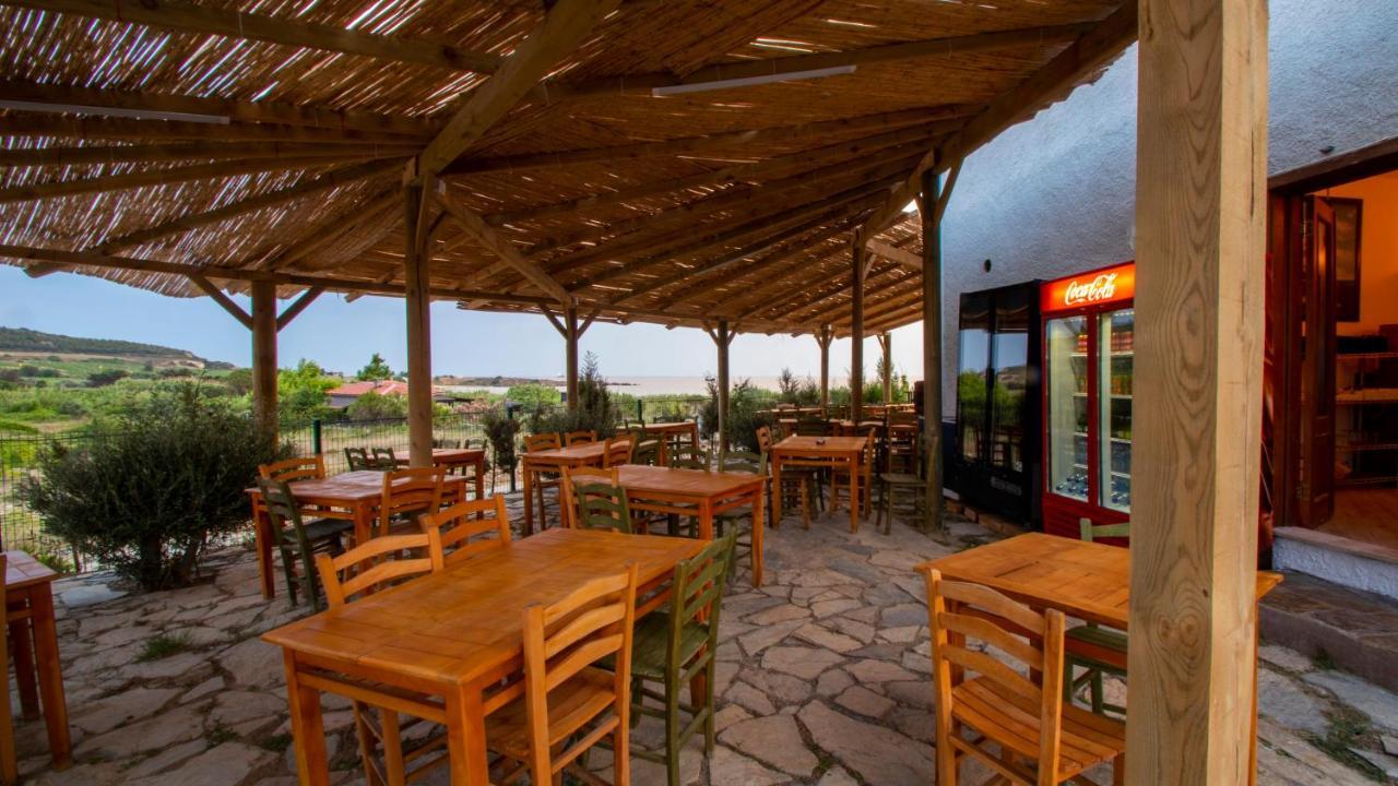 Sukha Inn Hotel&Beach Bozcaada Bagian luar foto