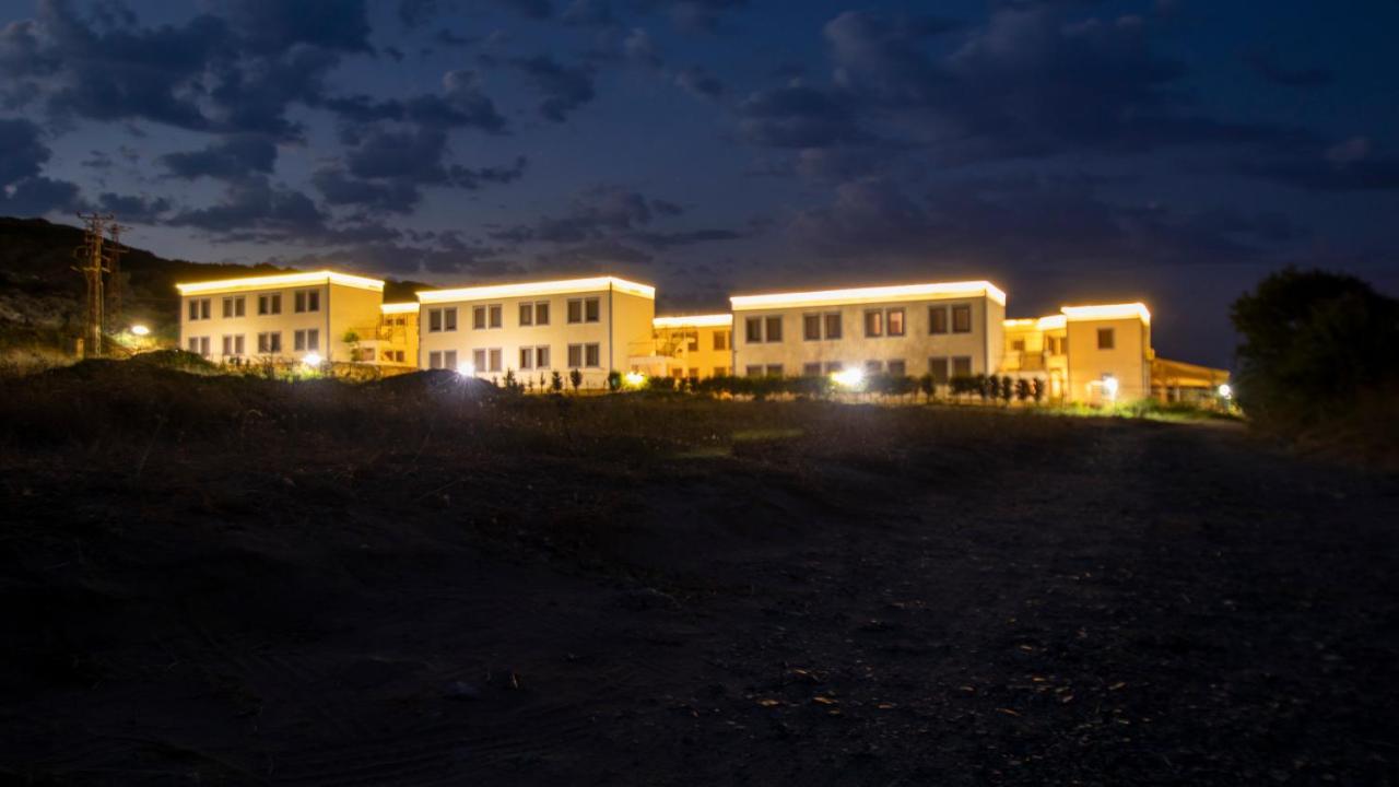 Sukha Inn Hotel&Beach Bozcaada Bagian luar foto