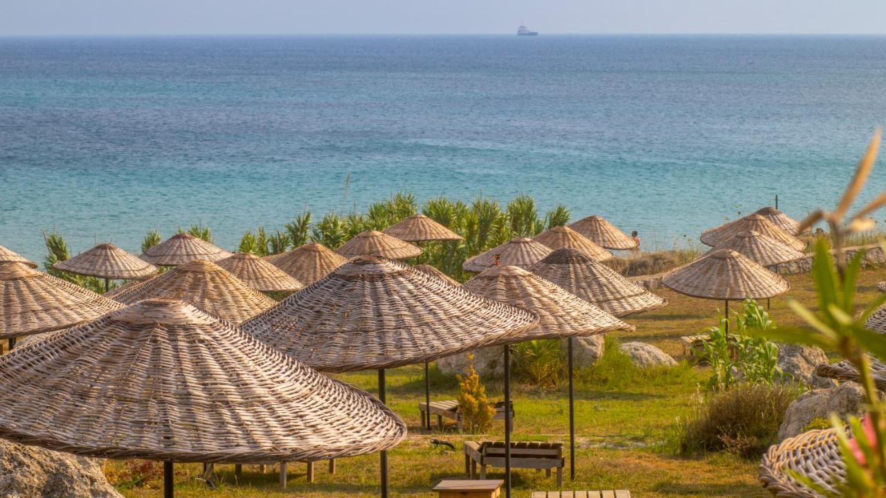 Sukha Inn Hotel&Beach Bozcaada Bagian luar foto
