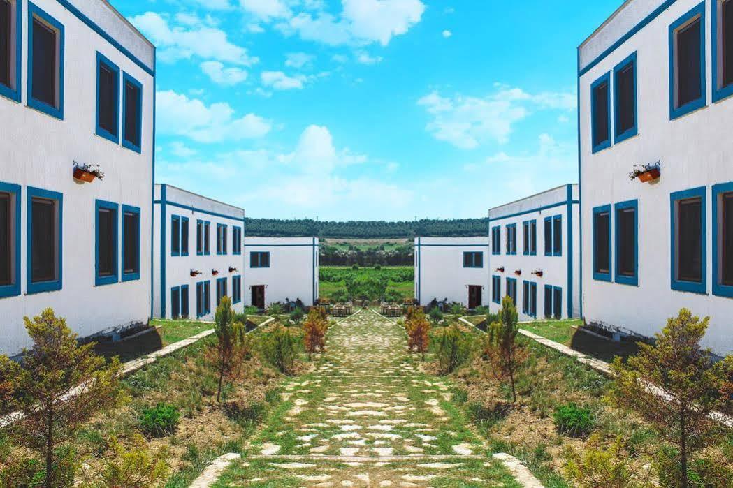 Sukha Inn Hotel&Beach Bozcaada Bagian luar foto