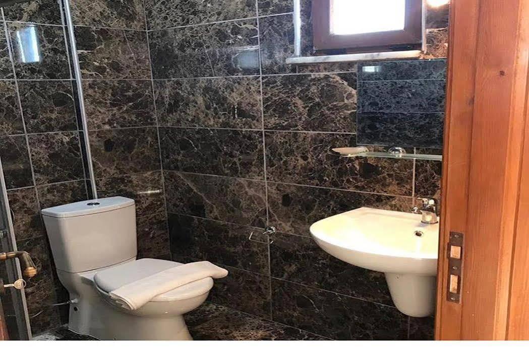 Sukha Inn Hotel&Beach Bozcaada Bagian luar foto