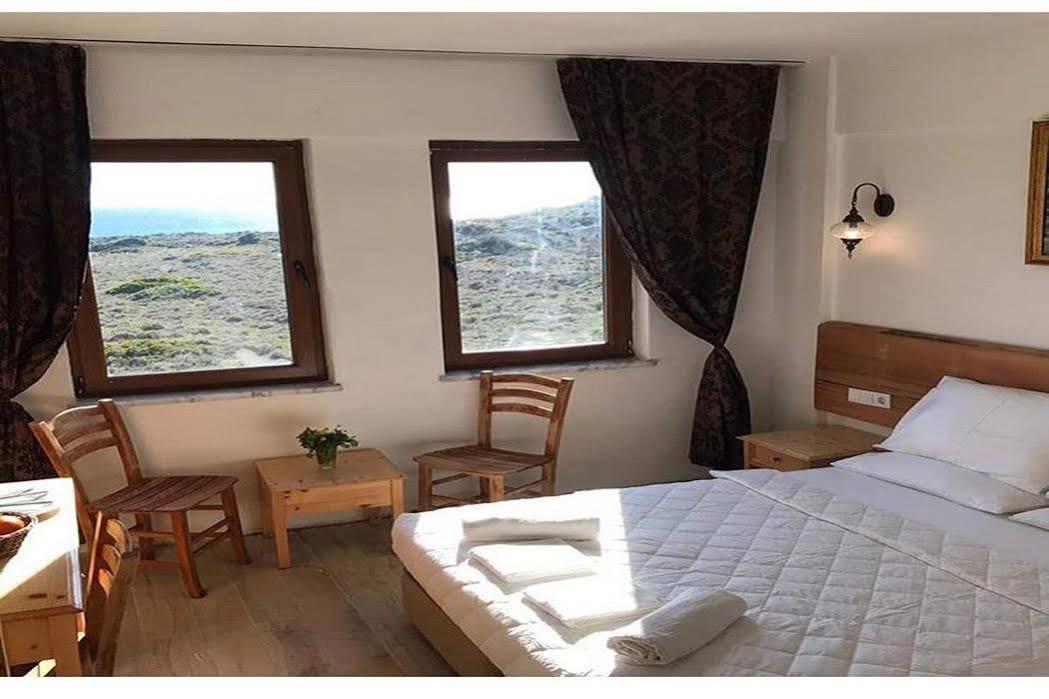 Sukha Inn Hotel&Beach Bozcaada Bagian luar foto