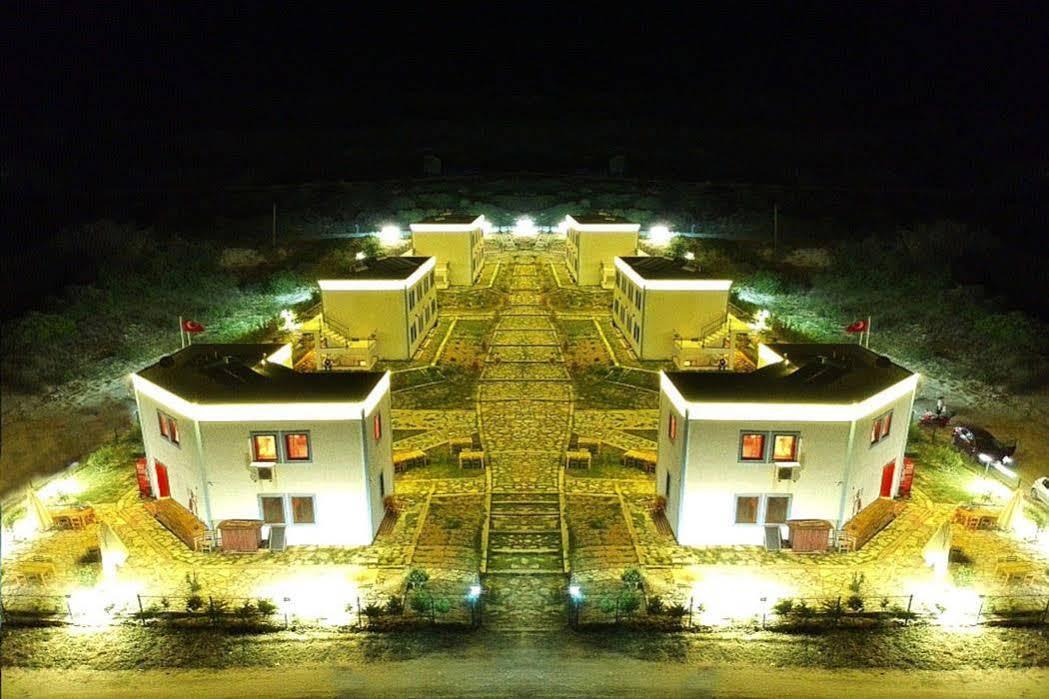 Sukha Inn Hotel&Beach Bozcaada Bagian luar foto