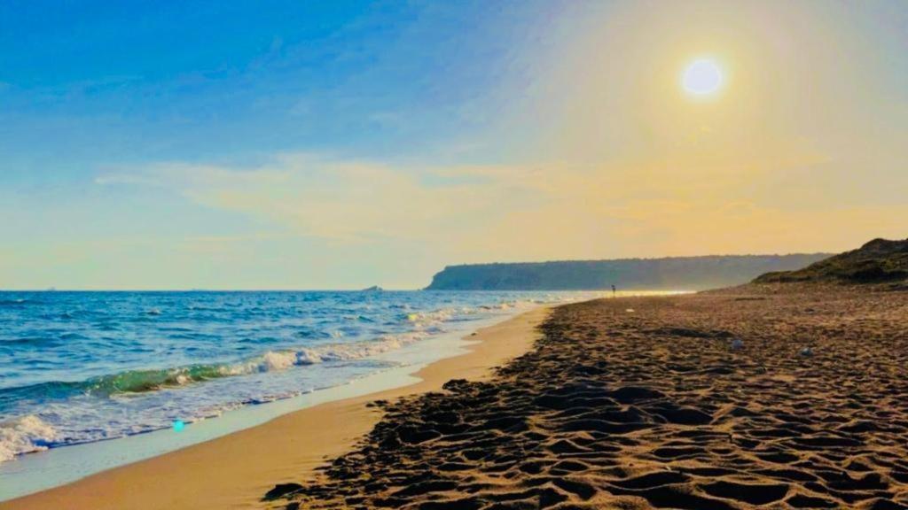 Sukha Inn Hotel&Beach Bozcaada Bagian luar foto