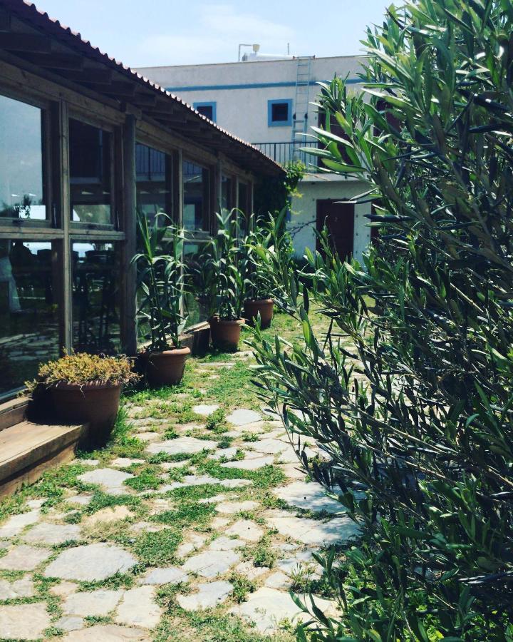 Sukha Inn Hotel&Beach Bozcaada Bagian luar foto