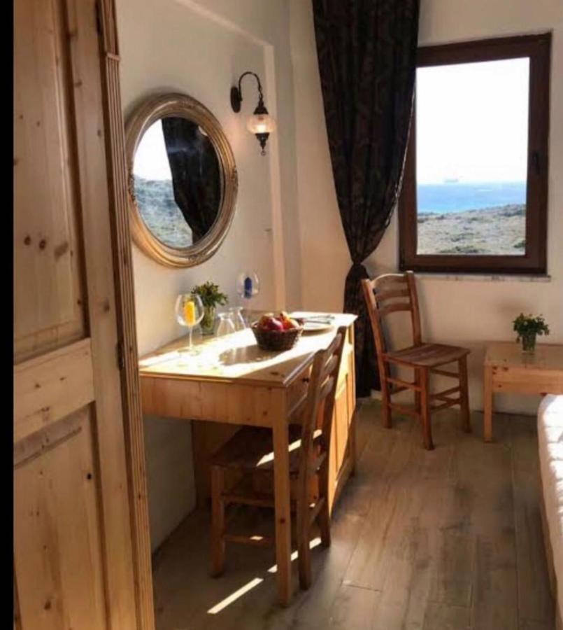 Sukha Inn Hotel&Beach Bozcaada Bagian luar foto